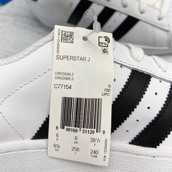 Adidas Superstar Sneakers - Picture 14 of 16
